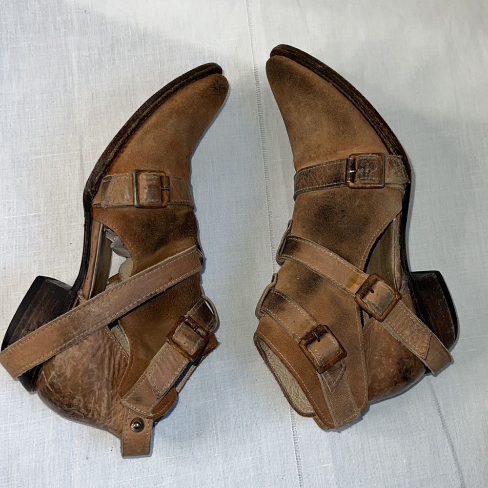 Freebird by Steven Jade Distressed Leather Suede Ankle Bootie Size 9 - Picture 5 of 8